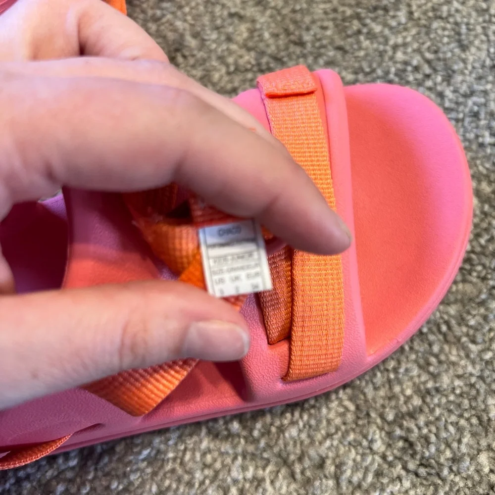 chaco sandals girls 3 coral pink orange classic strap outdoor‎ casual hiking
